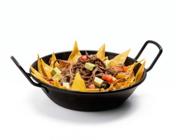 Delicioso desmigado de cerdo. Ideal para crear tus platos: rellenos para pastas, ensaladas, pizzas, rollitos, nachos, panes… Una base excelente para marcar la diferencia.